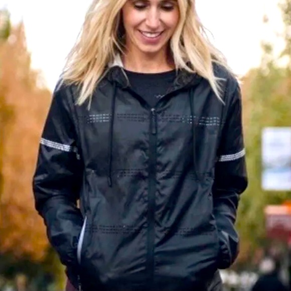 ZYIA Jackets & Blazers - NWOT ZYIA Mesh Black Jacket Lg